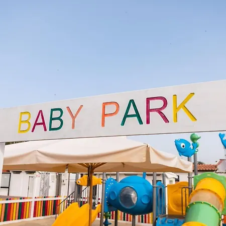 Abruzzo Marina Hotel - Family & Beach Resort Szálloda 4*