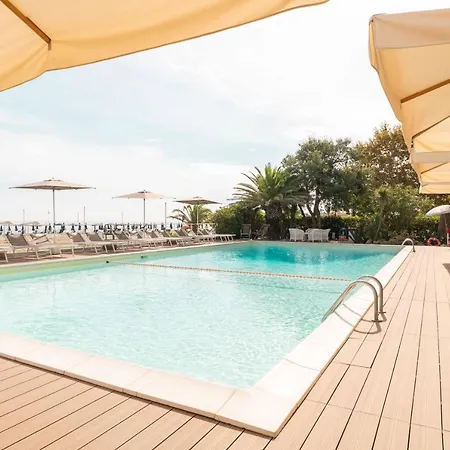 Hotel Abruzzo Marina Hotel - Family & Beach Resort Silvi Marina