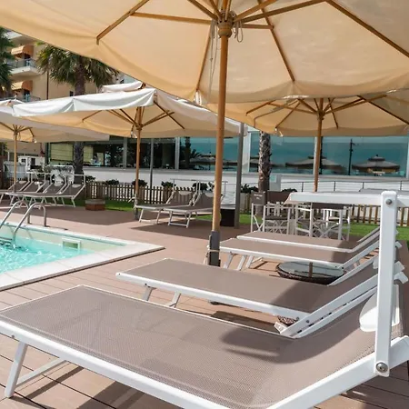 Abruzzo Marina Hotel - Family & Beach Resort Szálloda Silvi Marina