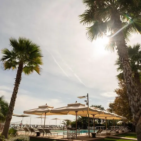 Abruzzo Marina Hotel - Family & Beach Resort Szálloda Silvi Marina