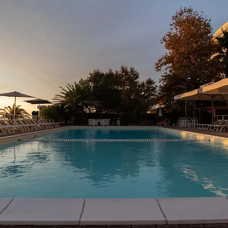 Abruzzo Marina Hotel - Family & Beach Resort 4*