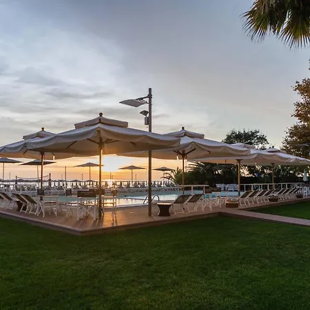 Abruzzo Marina Hotel - Family & Beach Resort 4* Silvi Marina