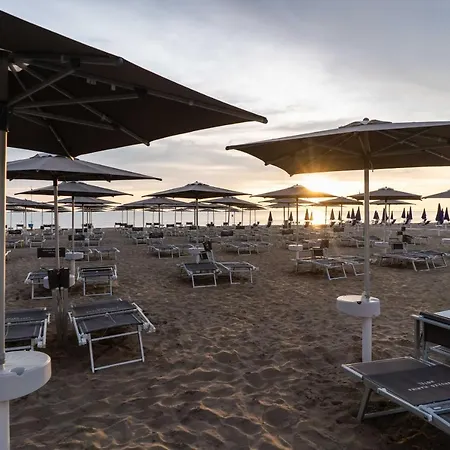 Szálloda Abruzzo Marina Hotel - Family & Beach Resort 4*